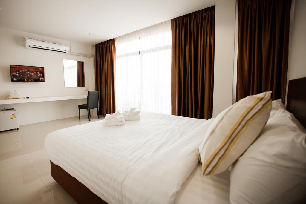 The Viewpoint Hostel Phitsanulok Room photo